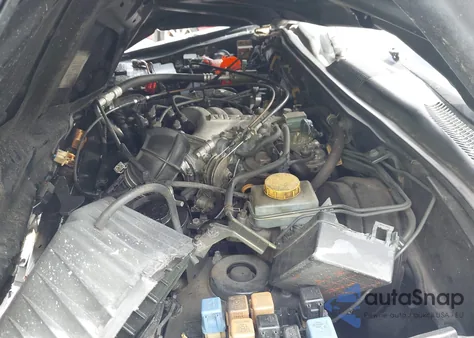 1999 Nissan Pathfinder Le/Se/Xe z USA, uszkodzony, nr VIN JN8AR05Y2XW289452